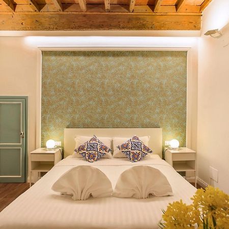 Oltrarno Suite In Florencia Exterior foto